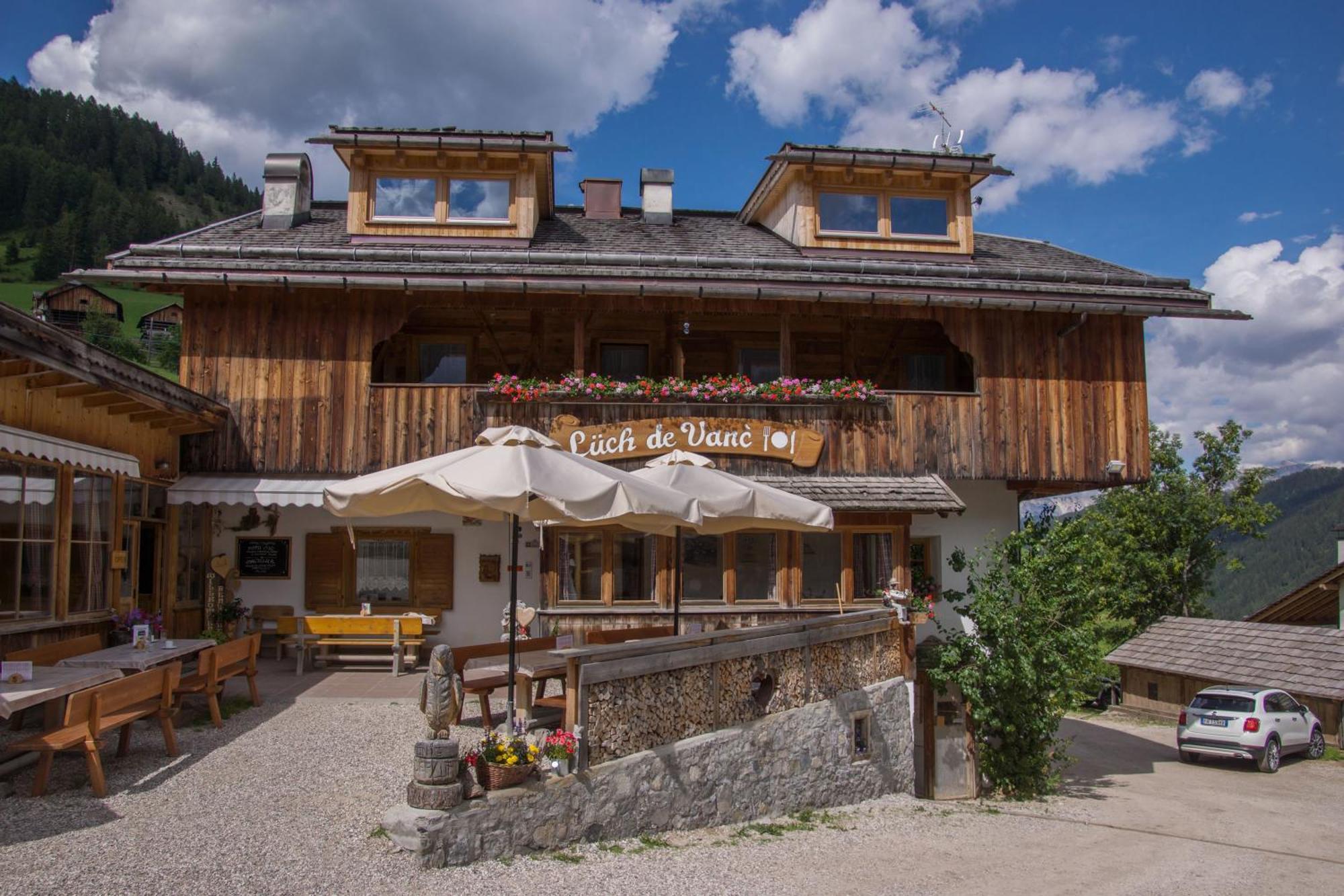 Agriturismo Luech De Vanc Сан-Мартіно-ін-Бадія Екстер'єр фото